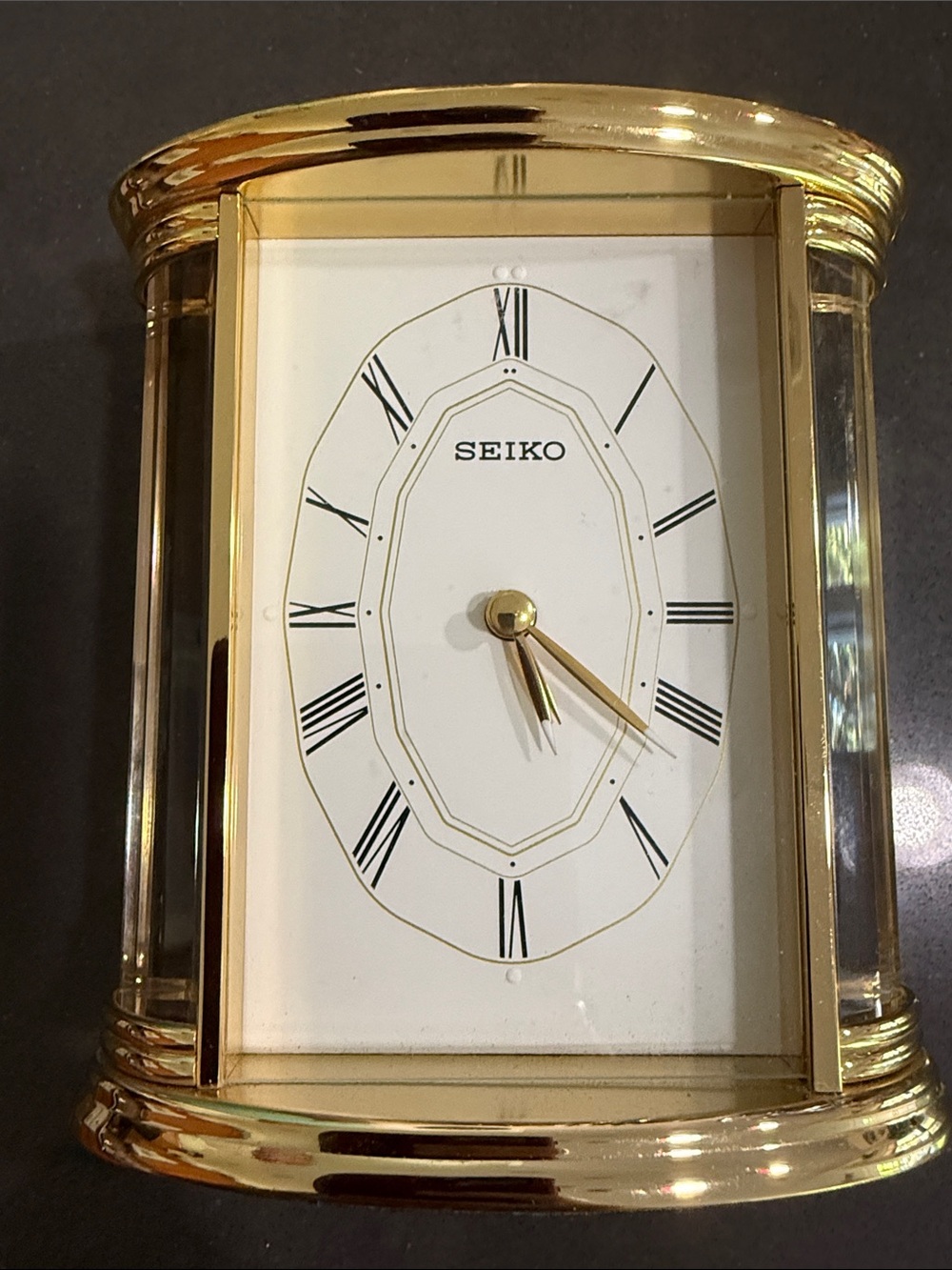 Seiko Gold Quartz Mantel/Desk Clock QHE017G w/Roman Numerals. w/Crystal Columns.